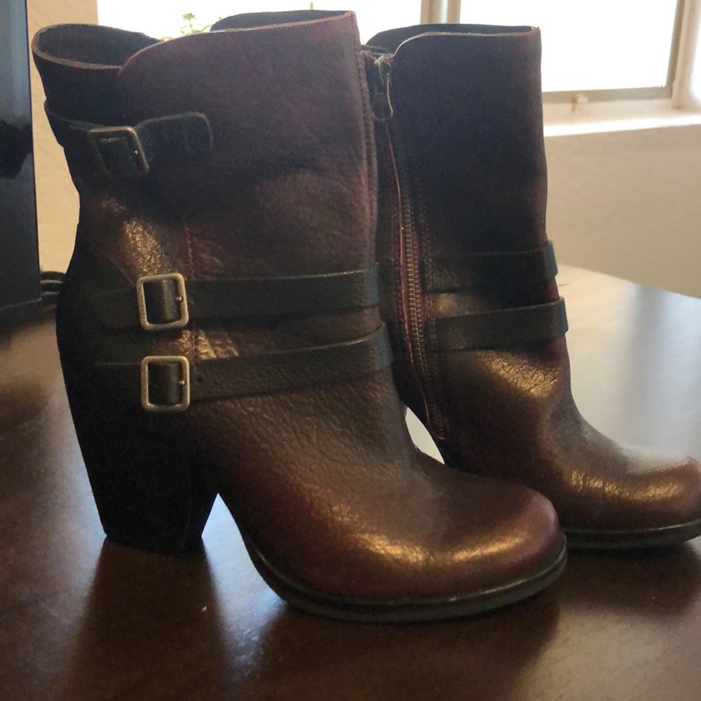 Kork-Ease boots, dark red/burgundy w/black accents